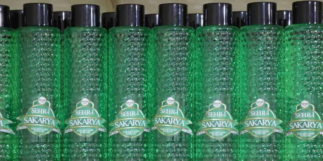 Çiçekler şişelere giriyor, kokusunu tüm dünya alıyor: 3 boyutlu özelliğiyle dikkat çekiyor 7